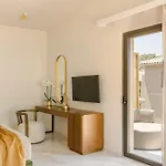 G Boutique Kefalonia فندق
