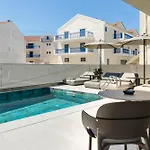 G Boutique Kefalonia فندق