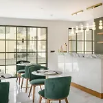 G Boutique Kefalonia فندق